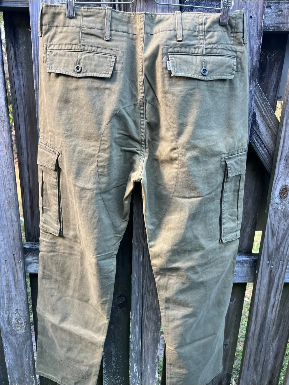 Levi's Men's Olive Khaki Straight Chinos